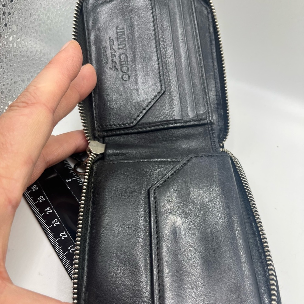 JIMMY CHOO Bi-fold Wallet Black Men'Authentic D:0.79” H:4.33” W:4.53” 5978 - Picture 3 of 8